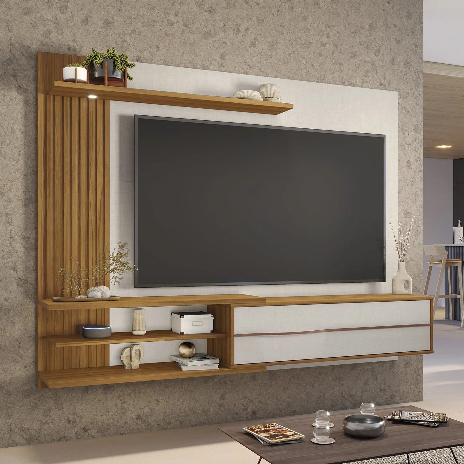 Painel para TV em madeira e branco decorado com prateleiras e nichos modernos